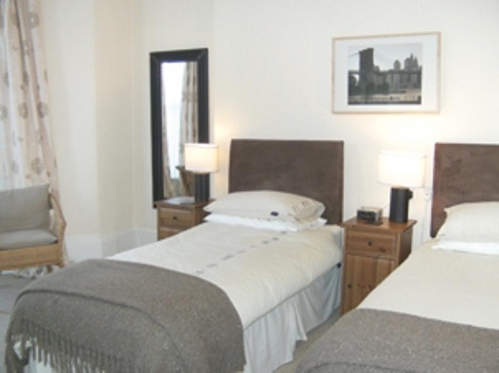 The Caraneal Hotel Plymouth Szoba fotó
